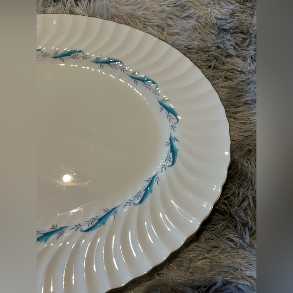 Minton “Downing” Oval Serving Platter – 15” Bone China, Blue on White - Picture 2 of 7